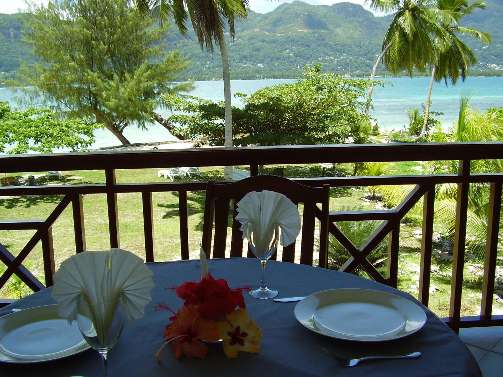 Fairy-Tern Chalets Cerf Island Exterior photo